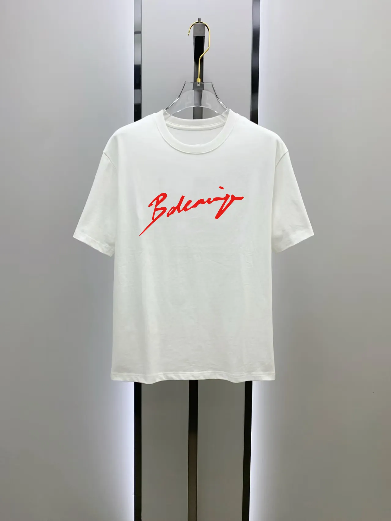 # 2026 New Arrival New Arrival T Premium ！ logo Premium 250 . . . . . ！ ！ ：Black。White！ Sizes： S M L XL XXL ：50 52 55 58 61 ：69 71 73 75 77 ：48 50 53 56 58 ：22 22.5 23 23.5 24 ， 1-3CM